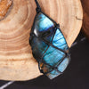 Load image into Gallery viewer, Dragons Heart Labradorite Necklace