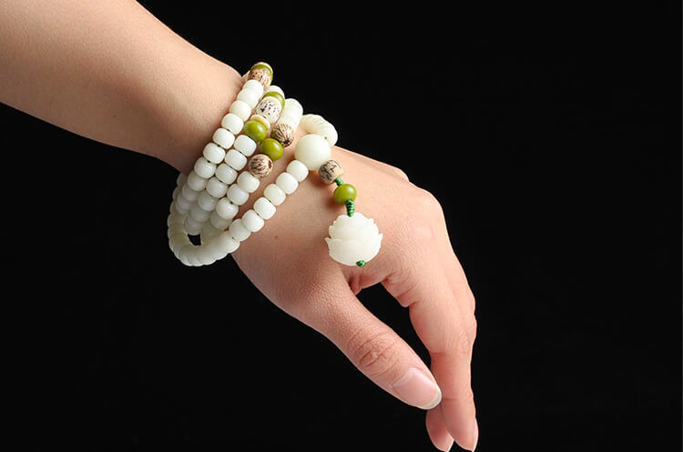 White Jade Pure River Of Calm Mala