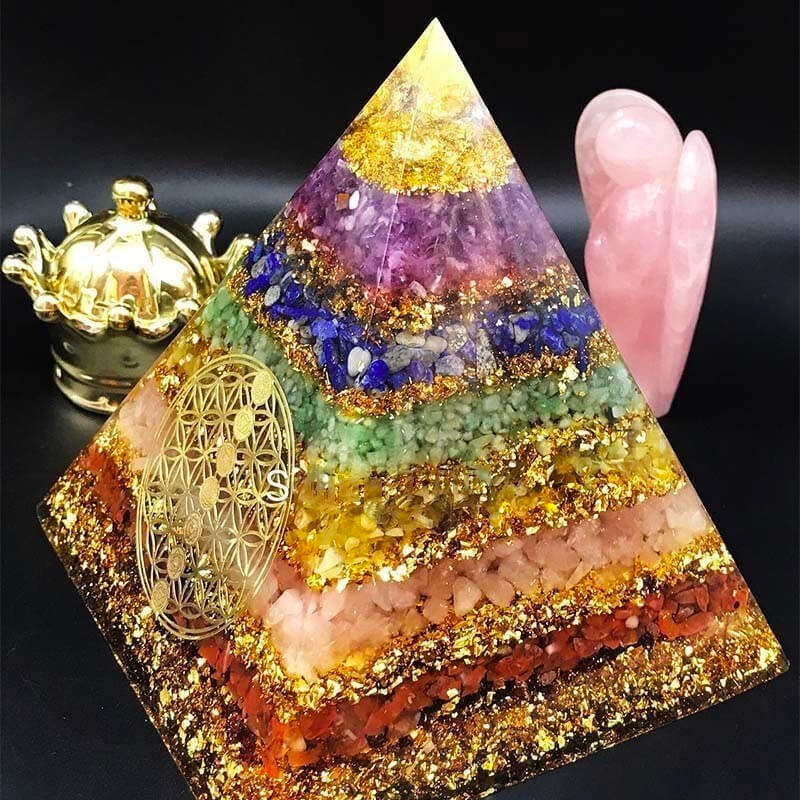 7 Chakra Energy Pyramid